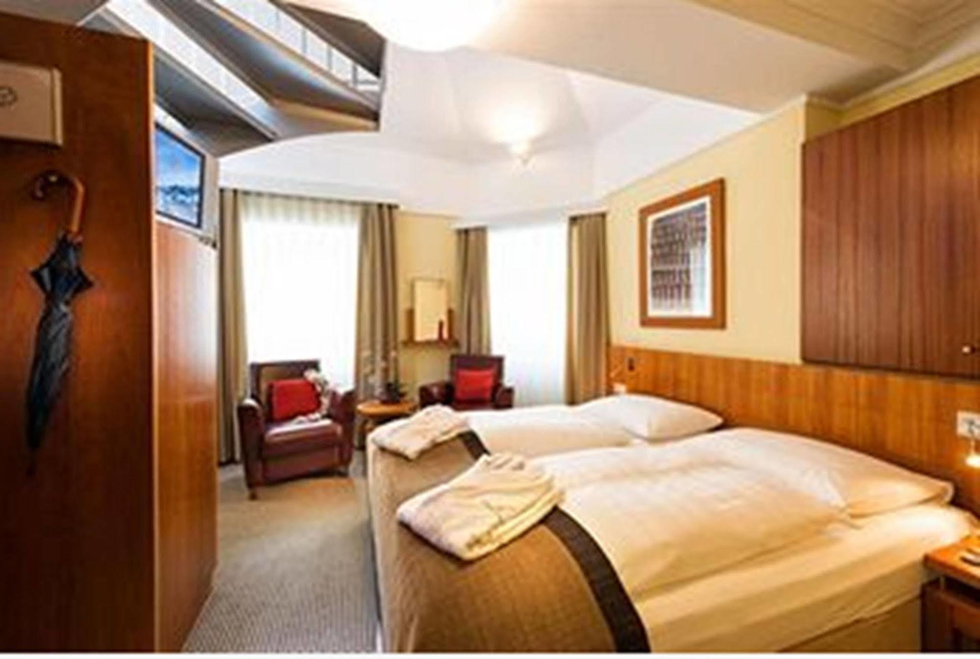 Hotel Post Бад Гащайн Екстериор снимка