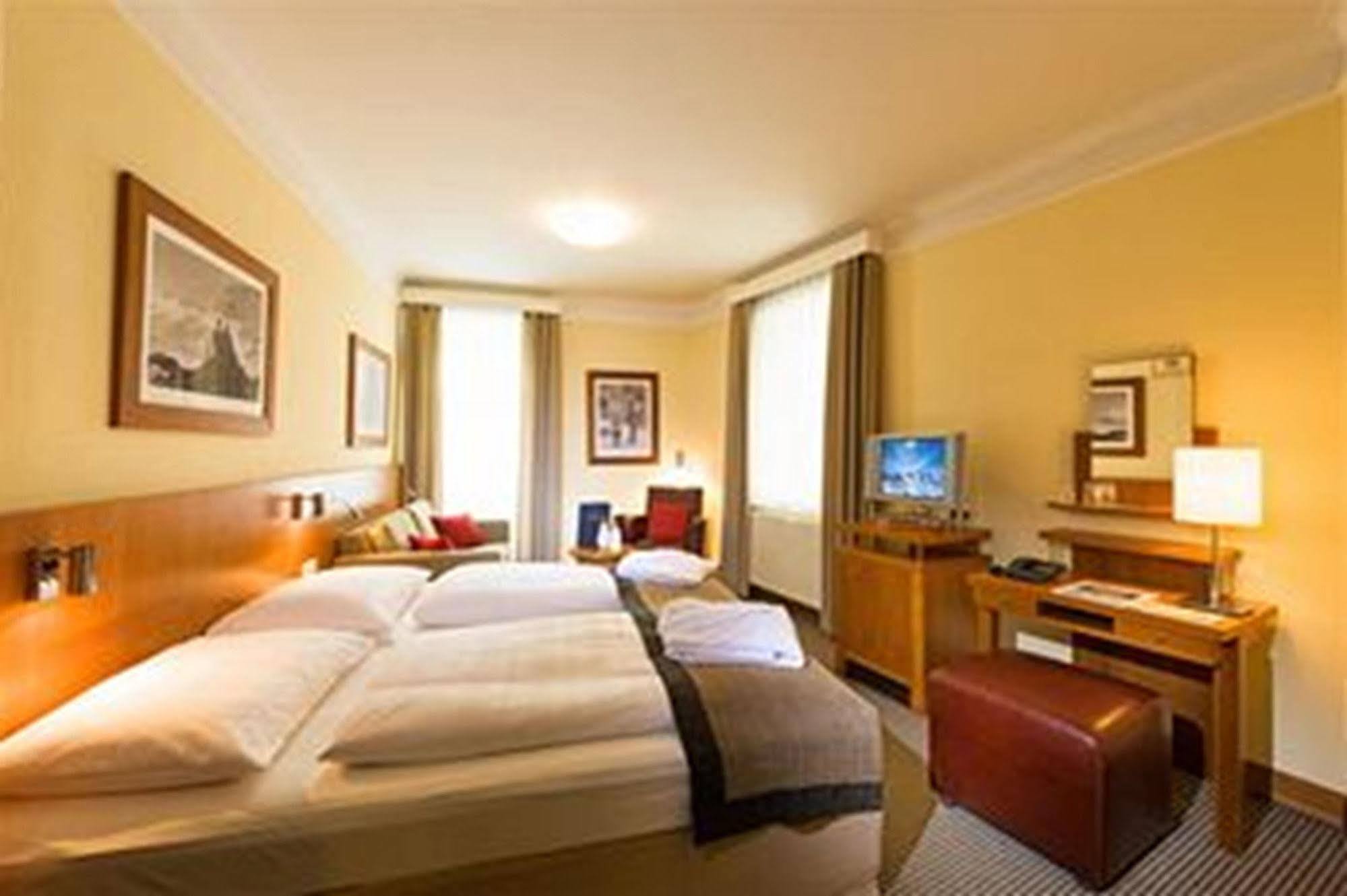 Hotel Post Бад Гащайн Екстериор снимка